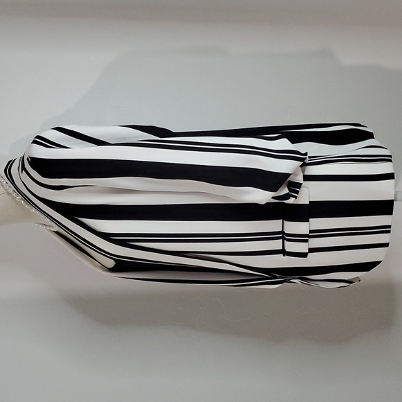 Women's Black & White Stripe Blazer - Picture 3 of 6